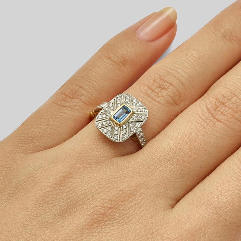 Vintage aquamarine and diamond ring